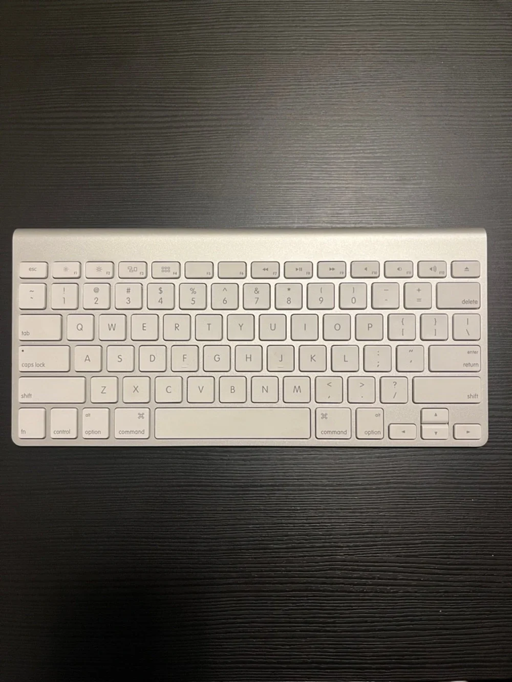 Apple Wireless Bluetooth Keyboard - Silver and White